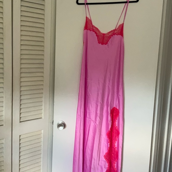 Skims stretch satin lace long dress - Picture 4 of 8